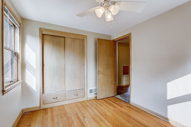 Building Photo - 4670-72 N 45th St