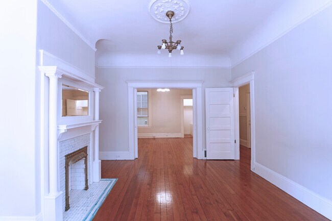 Building Photo - 84a Sanchez St