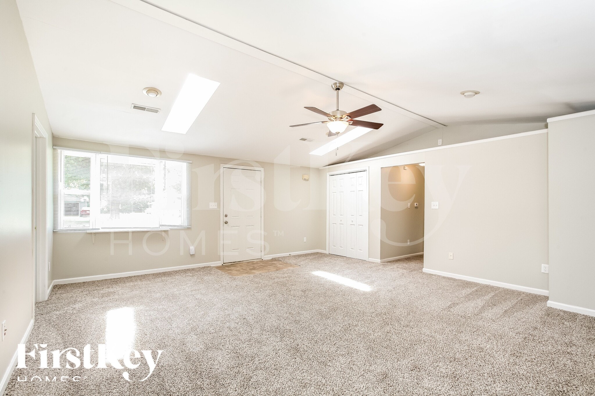 Building Photo - 3312 S Parker Ave