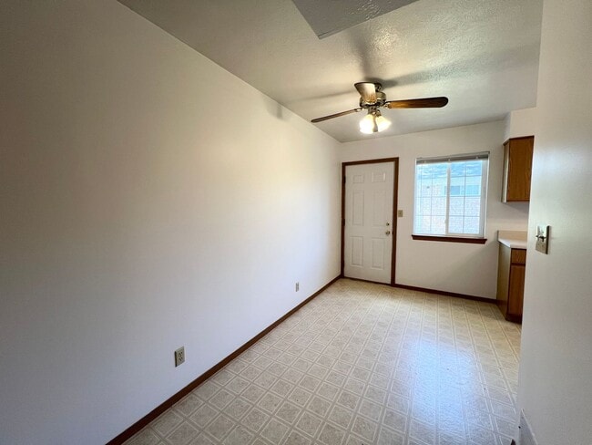 Building Photo - Wood Court Apartments