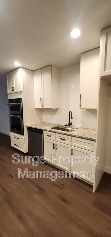 Building Photo - 1112 Concord Dr