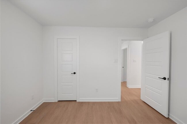 Building Photo - 32506 Lantana Flds Rd