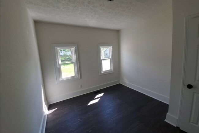 Building Photo - 4309 Gifford Ave