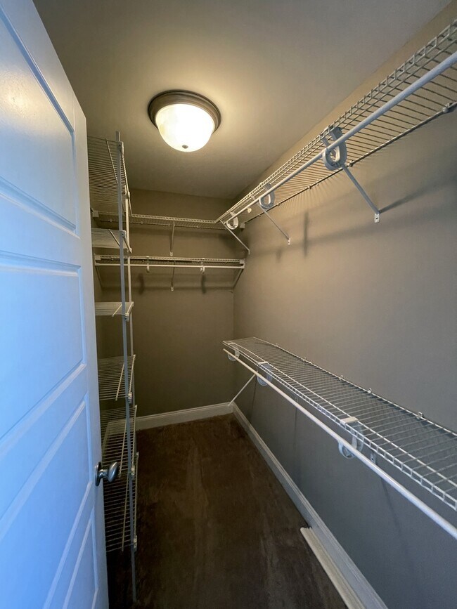 Building Photo - 106 Summerset Ln
