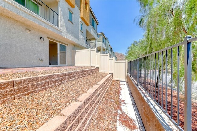 Building Photo - 3728 Enchanted Sky St