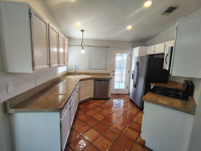 Building Photo - 2709 W Firebrook Rd