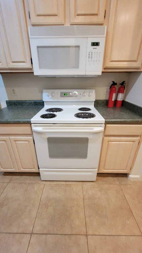 Building Photo - Charming 1-Bedroom Retreat in Roseville - ...