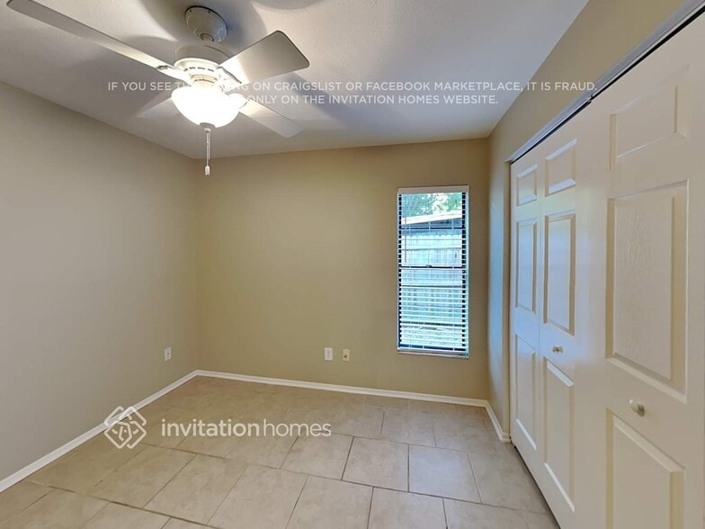 Building Photo - 2302 Windsor Oaks Ave