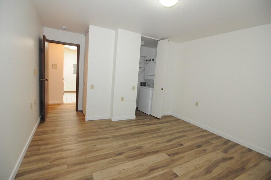 Building Photo - 5313 Brody Dr