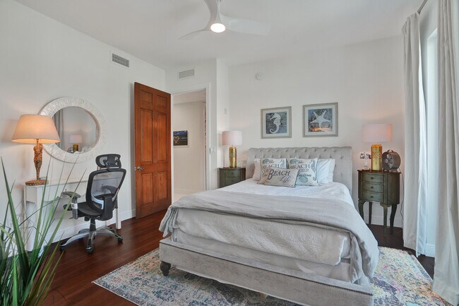 Building Photo - 516 Hendricks Isle