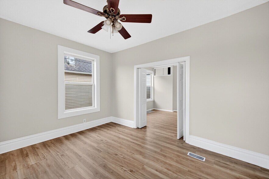 Building Photo - 4028 Schiller Pl