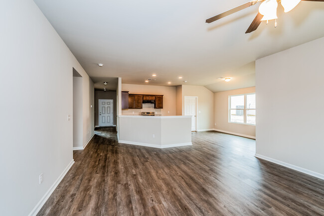 Building Photo - 1049 Brookhaven Dr
