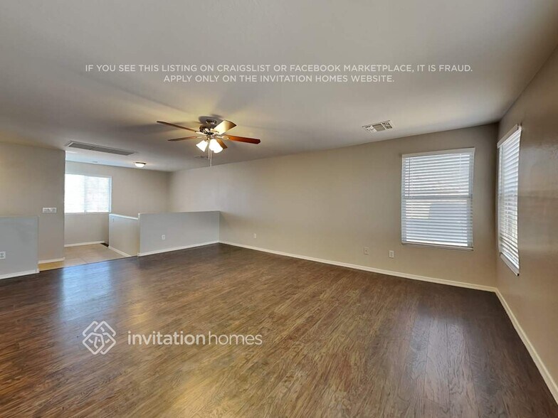 Building Photo - 12029 W Corrine Dr