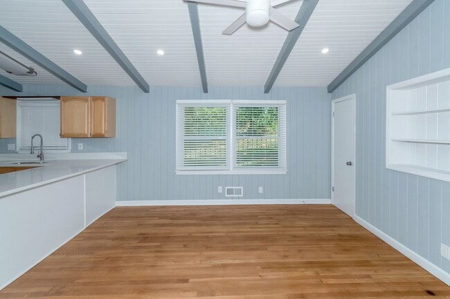 Building Photo - Spacious Family Home in 30311