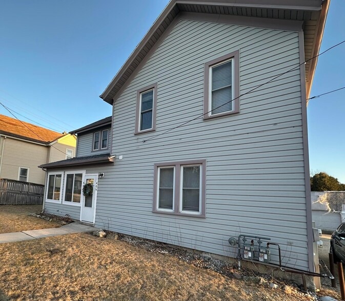 Front of Property - 407 Fredonia Ave