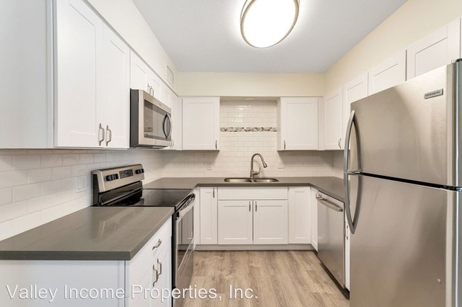 Building Photo - 2 br, 2 bath Apartment - 1939 W Berridge Lane