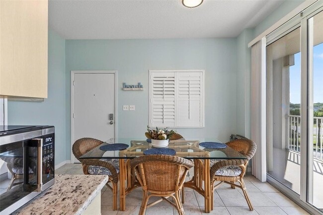 Building Photo - 104 Surfview Dr