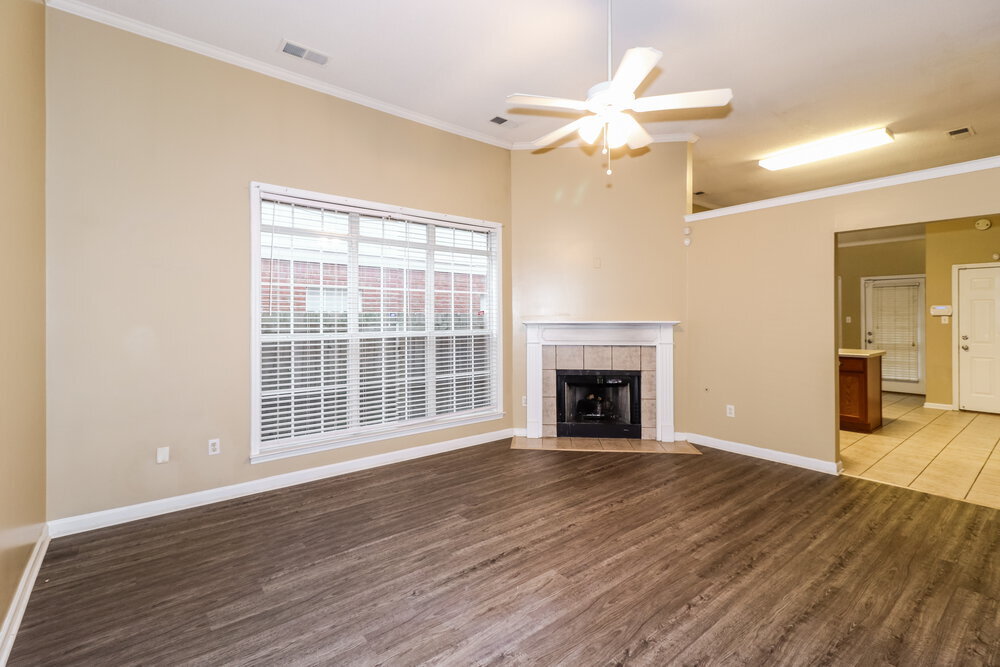 Building Photo - 8691 Overcup Oaks Dr