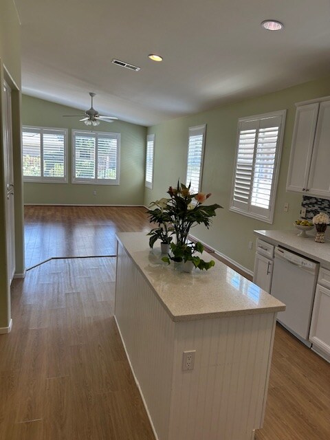 Building Photo - 170 Potter Creek