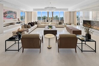 Building Photo - 7133 Fisher Island Dr