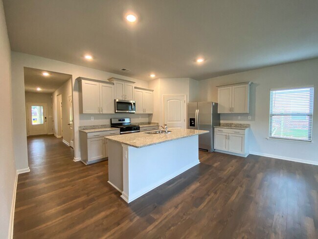 Building Photo - 4 bedroom 2 bath in Somerville built in 2023