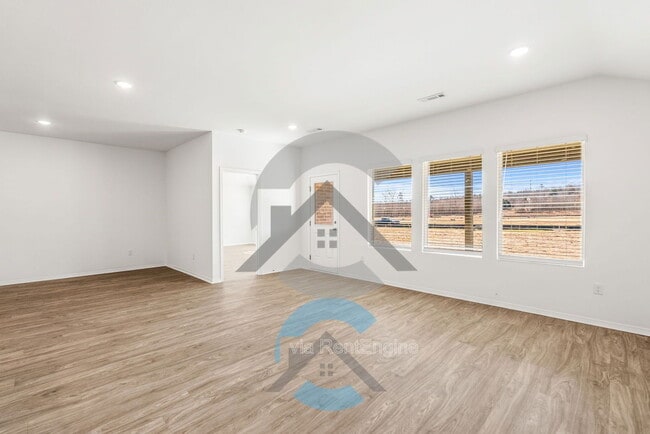 Building Photo - 20 E Sunbelt Ct