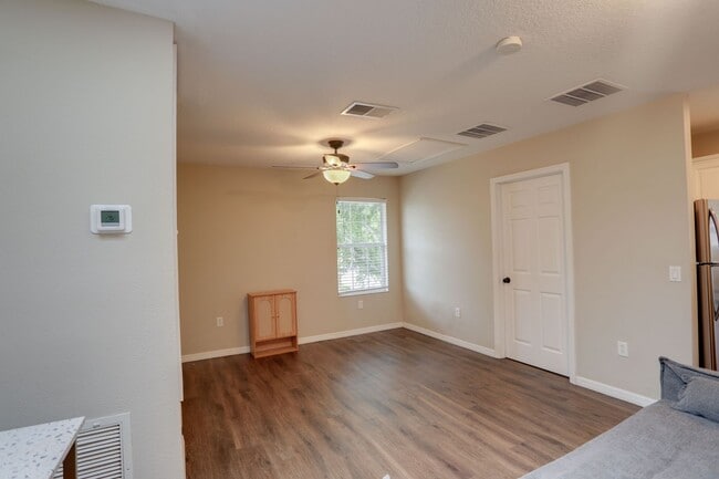 Building Photo - 14222 Sonco Ave