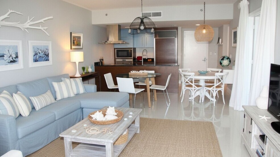 Primary Photo - 11916 Idaho Ave