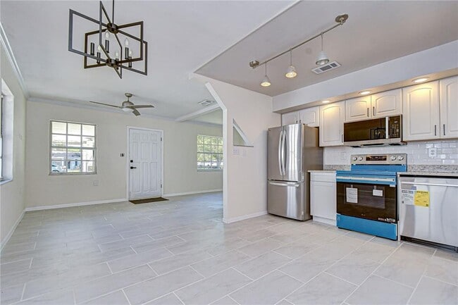 Building Photo - 4309 S Renellie Dr