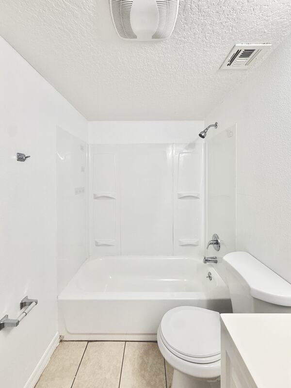 Building Photo - 425 F St