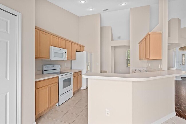 Building Photo - 1056 Princeton Dr