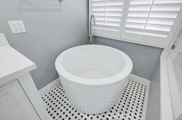 Building Photo - 34 Laconia