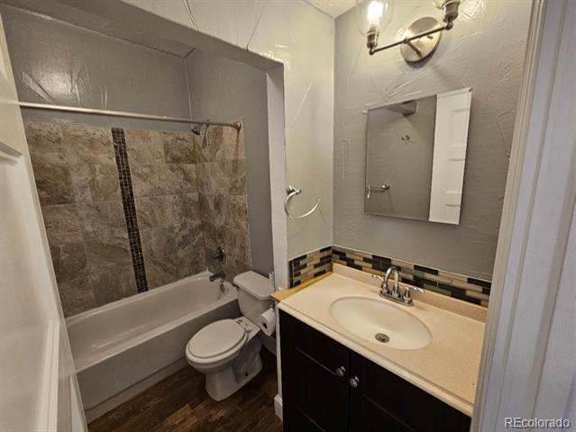 Building Photo - 1807 E 37th Ave