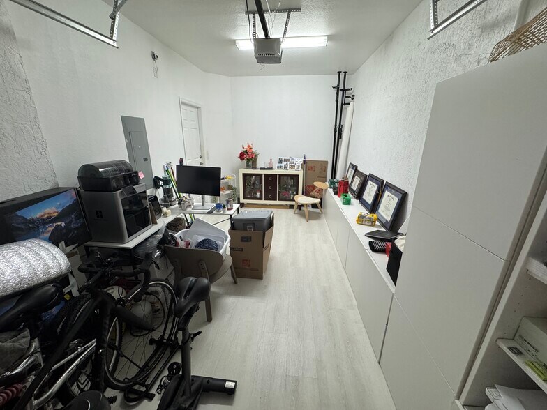 GARAGE STORAGE OR OFFICE - 8880 NW 102nd Pl