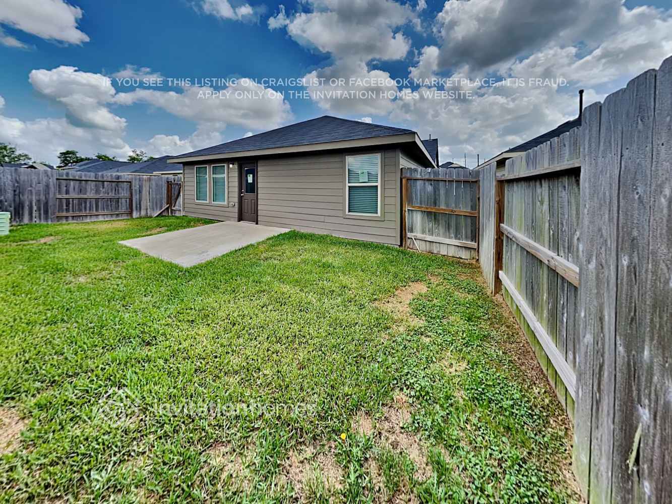 Building Photo - 18819 Charter Elm Dr