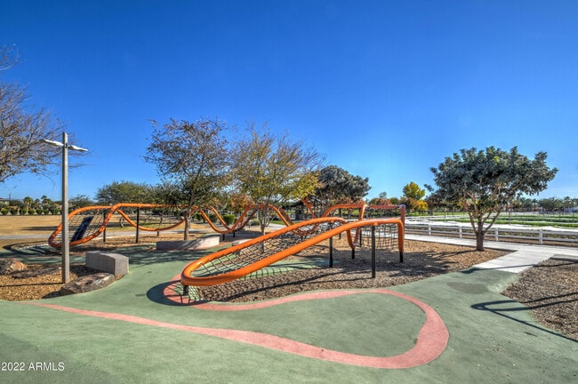 Building Photo - 4655 S Vapor