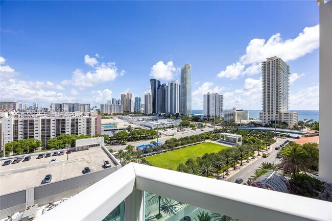 Primary Photo - 250 Sunny Isles Blvd