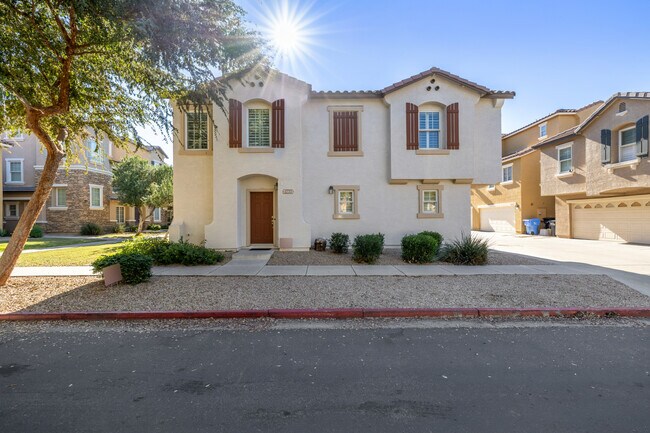 Building Photo - 4233 E Jasper Dr