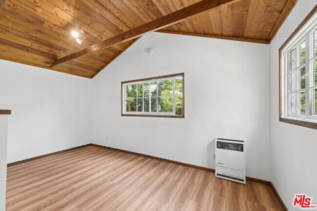 Building Photo - 1377 Appleton Way