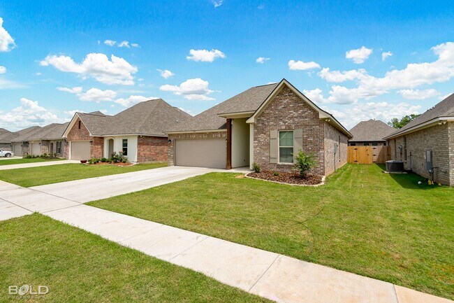 Building Photo - Beautiful 3 bedrooms 2 bathrooms