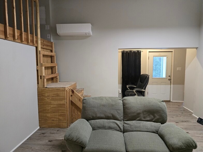 Living room - 3612 Barry Ave