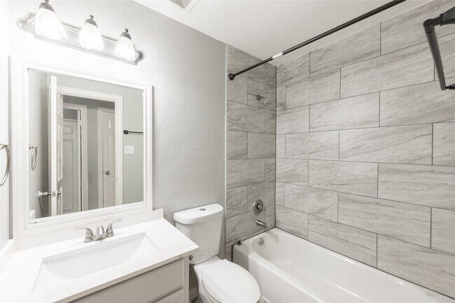 Building Photo - 6307 Pleasant Stream Dr