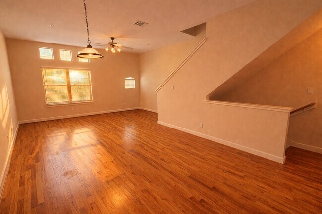 Building Photo - 2710 Hullsmith Dr