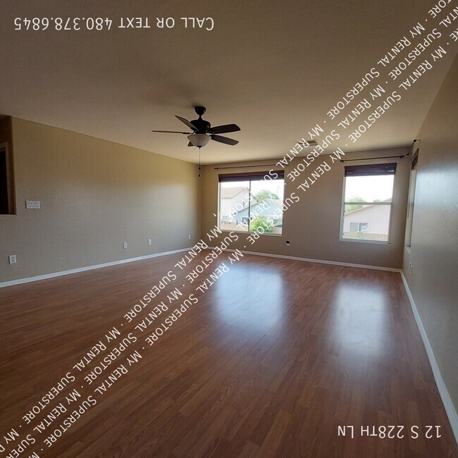 Building Photo - 12 S 228th Ln