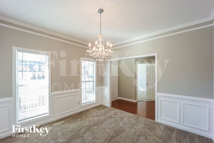 Building Photo - 333 Westhill Dr