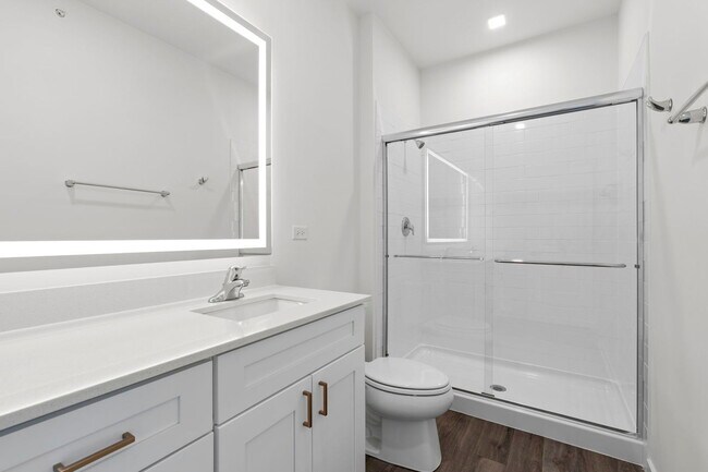 Building Photo - 103 E Crystal Lake Ave