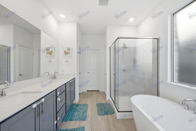 Building Photo - 2121 Esher Dr