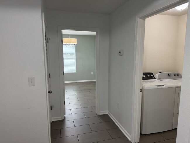 Building Photo - FOR RENT!!!!