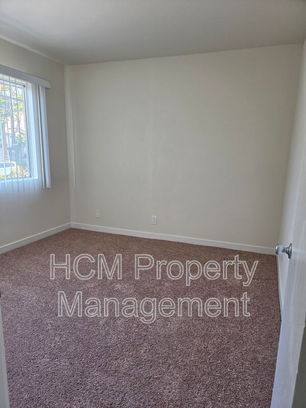 Building Photo - 10075 Tujunga Canyon Blvd