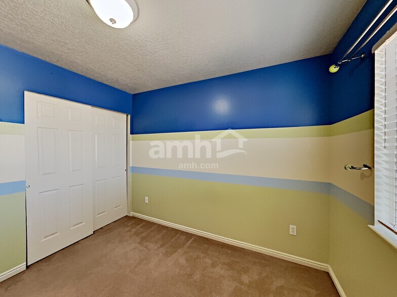 Building Photo - 4116 S 2650 W